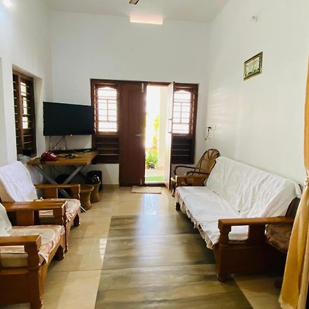 Green Island Homestay Riverside โคชิโคด ภายนอก รูปภาพ